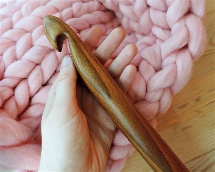 What is the largest crochet hook you can buy
