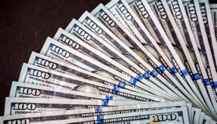 What job pays $100 an hour