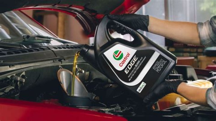 What kind of oil does my car need