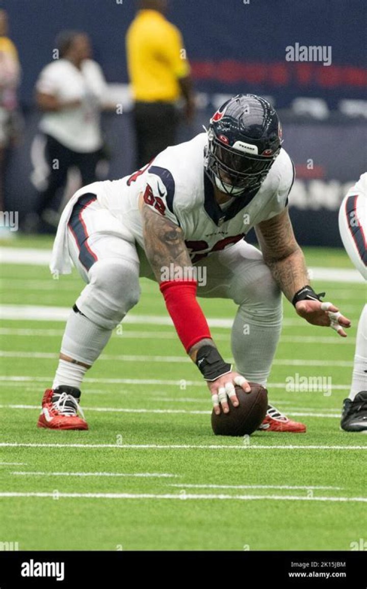 What number is Justin Britt