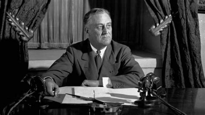 When and where was FDR born