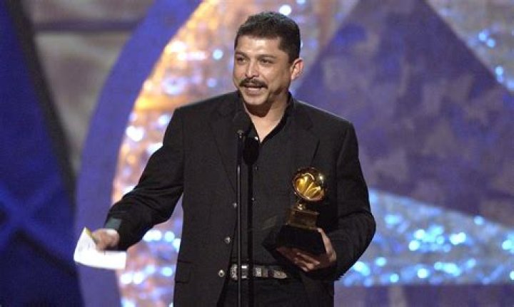 When did Emilio Navaira die