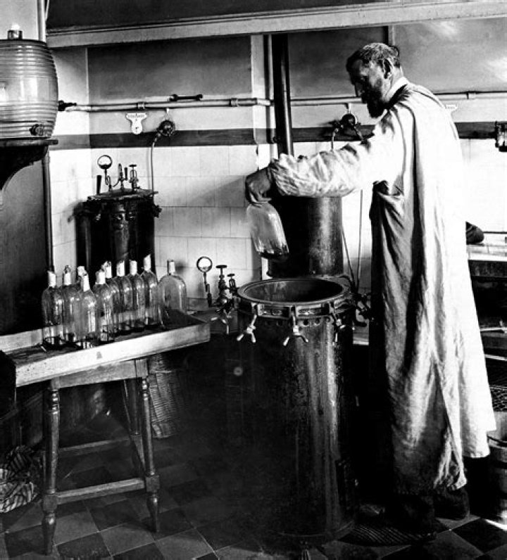 When did Louis Pasteur make his discovery
