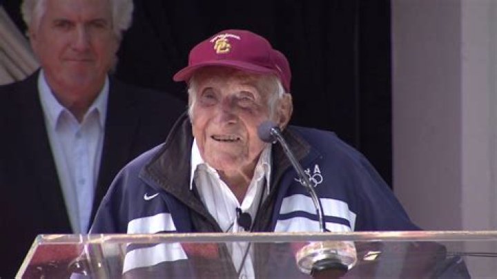 When did Pete Zamperini die