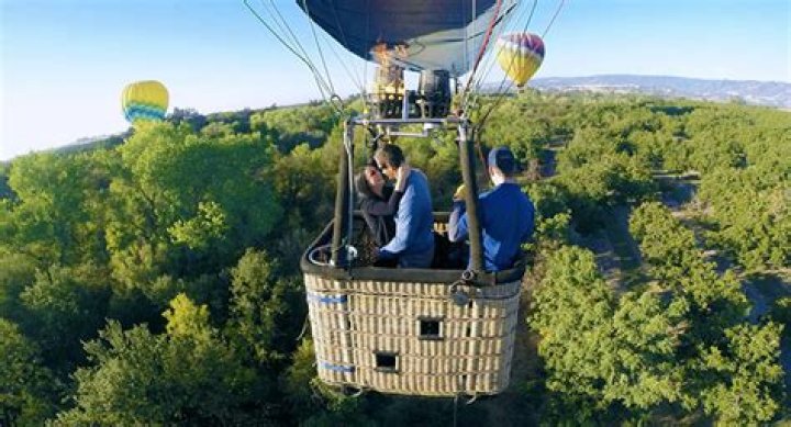 Where can I watch hot air balloons in Napa