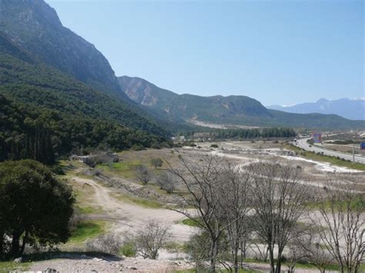 Where did the Battle of Thermopylae take place