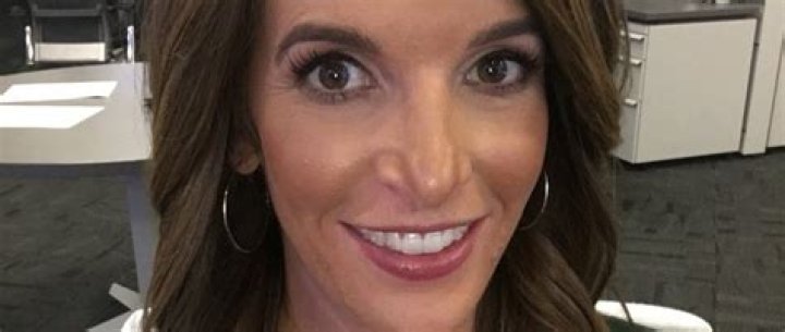 Where does Cara Banks live