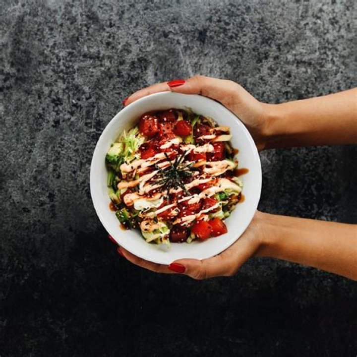 Who invented the poke bowl