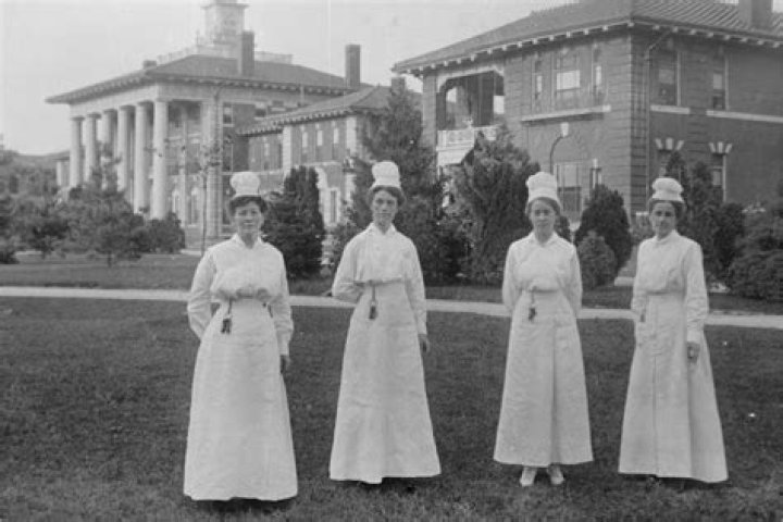 Who was Dorothea Dix friends with