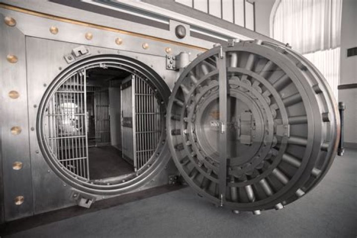 Why are vault doors round