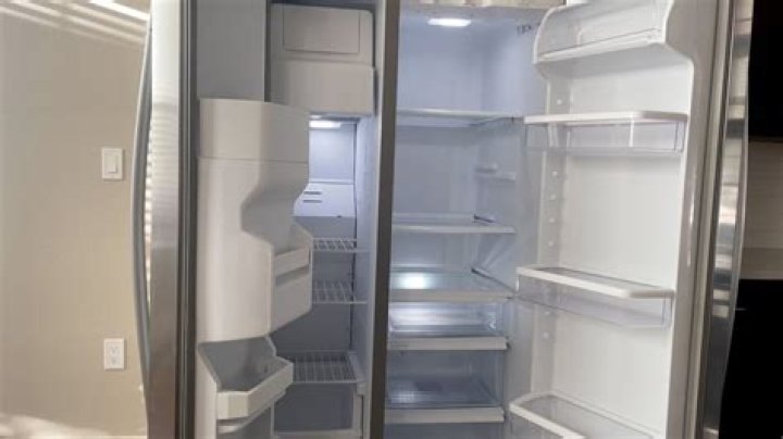 Why is my fridge light off