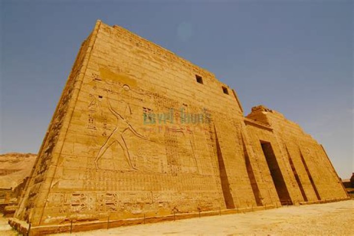 Why was Medinet Habu built